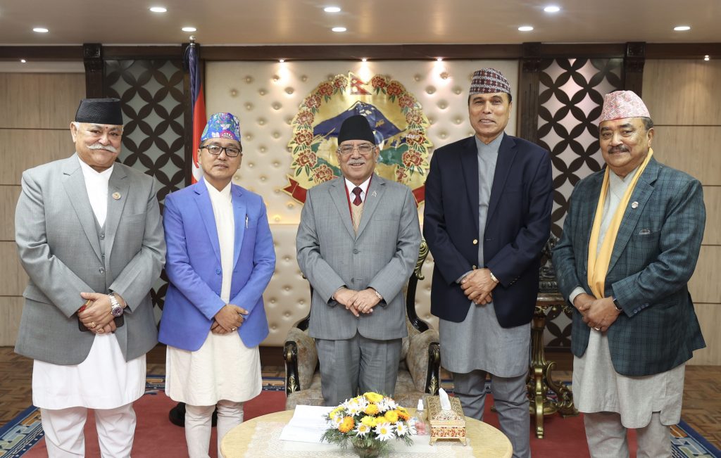 राप्रपाका चार मन्त्रीद्वारा राजीनामा